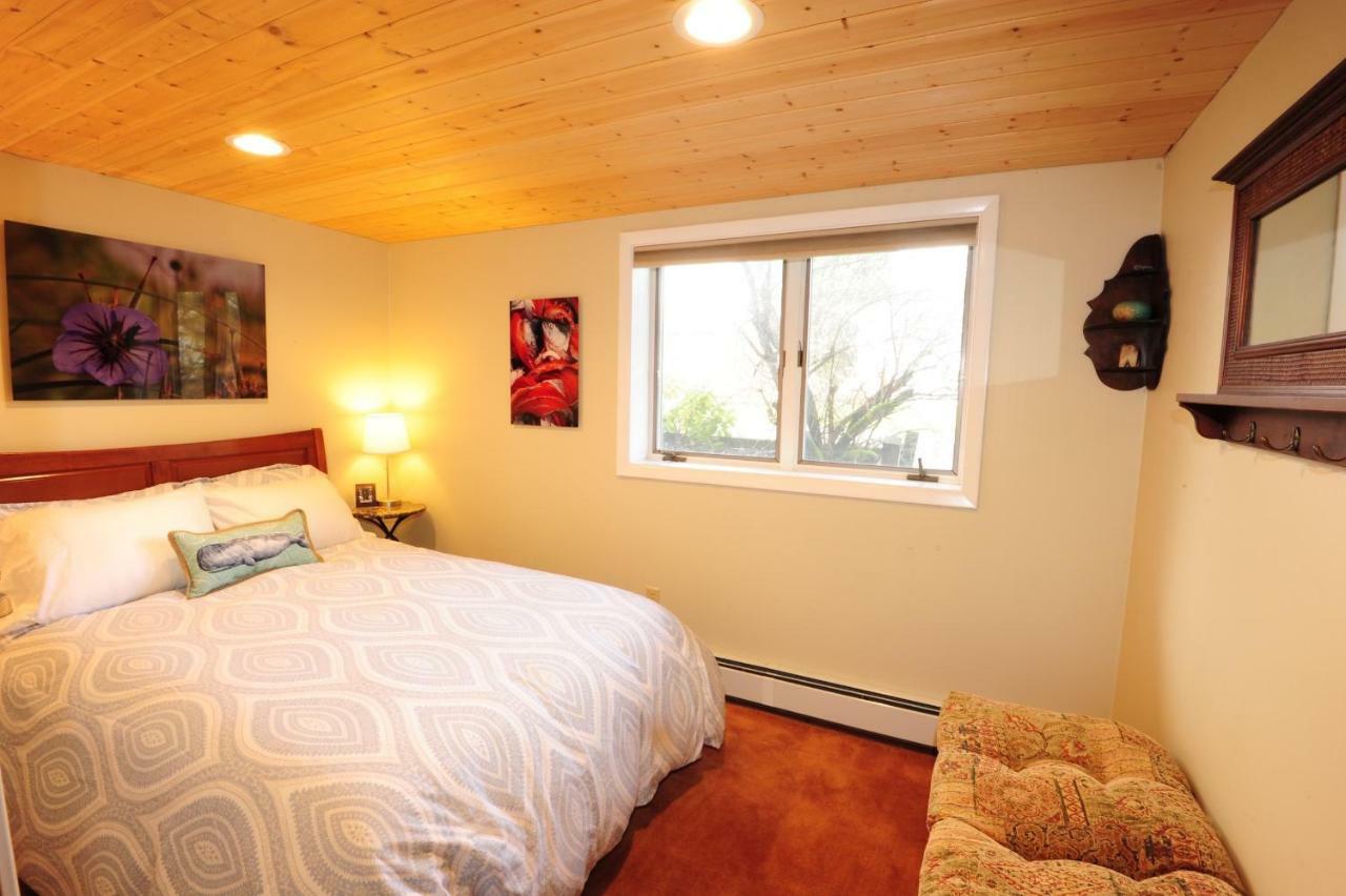 Cranky Crow Bed & Breakfast Kodiak 外观 照片